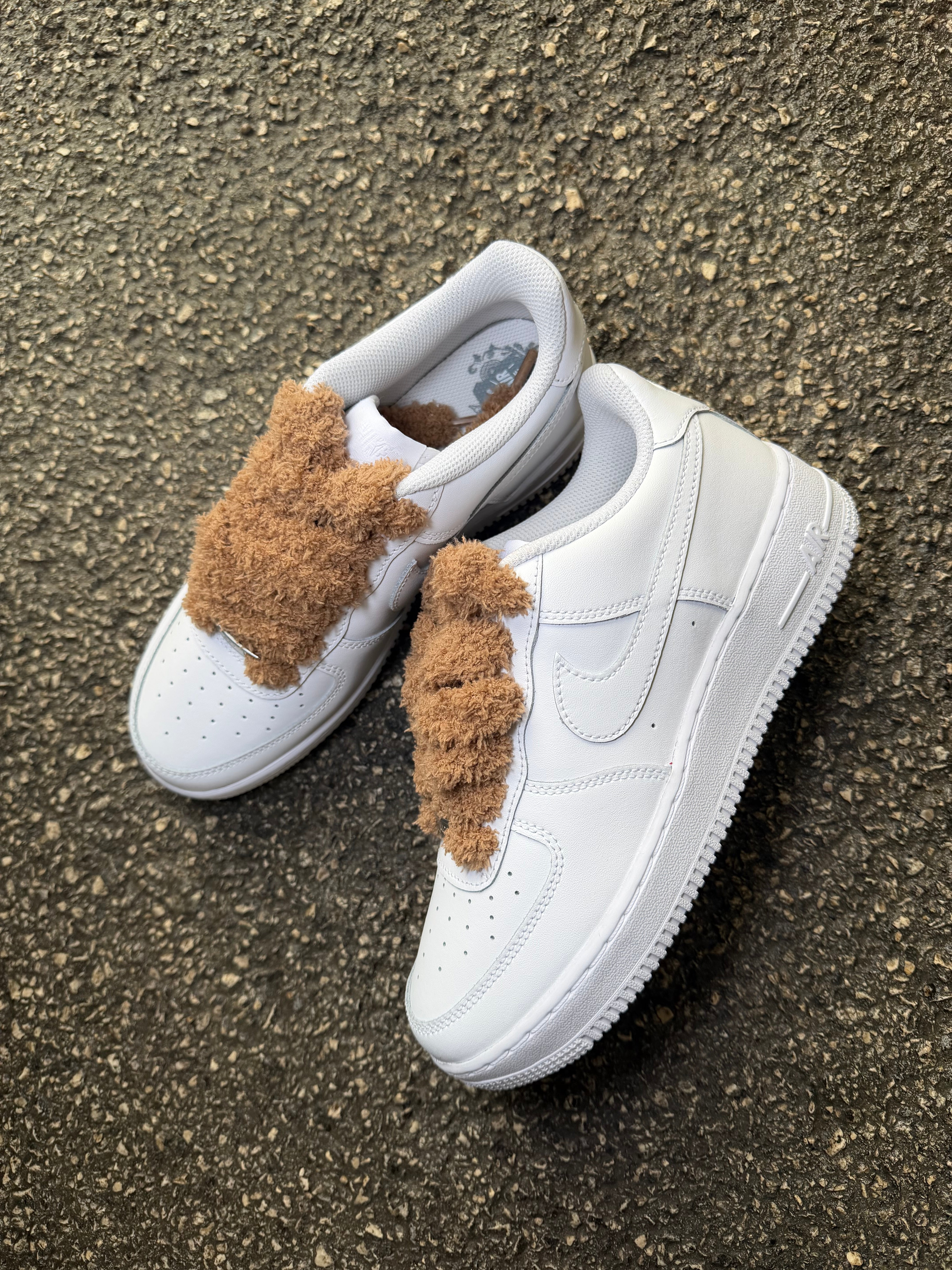 Nike Air Force 1 “Brown Teddy Laces“