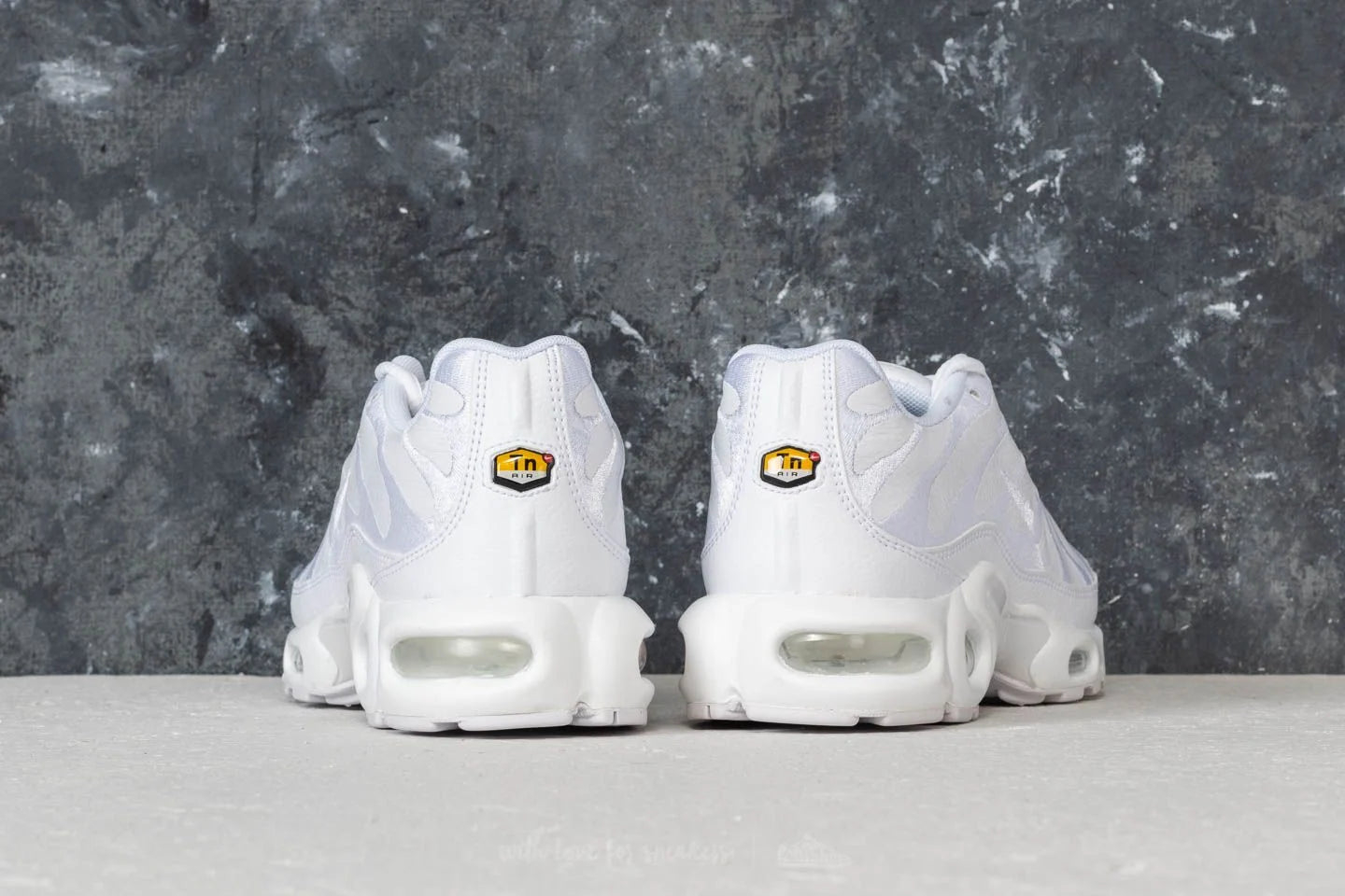 Nike Air Max Plus TN white