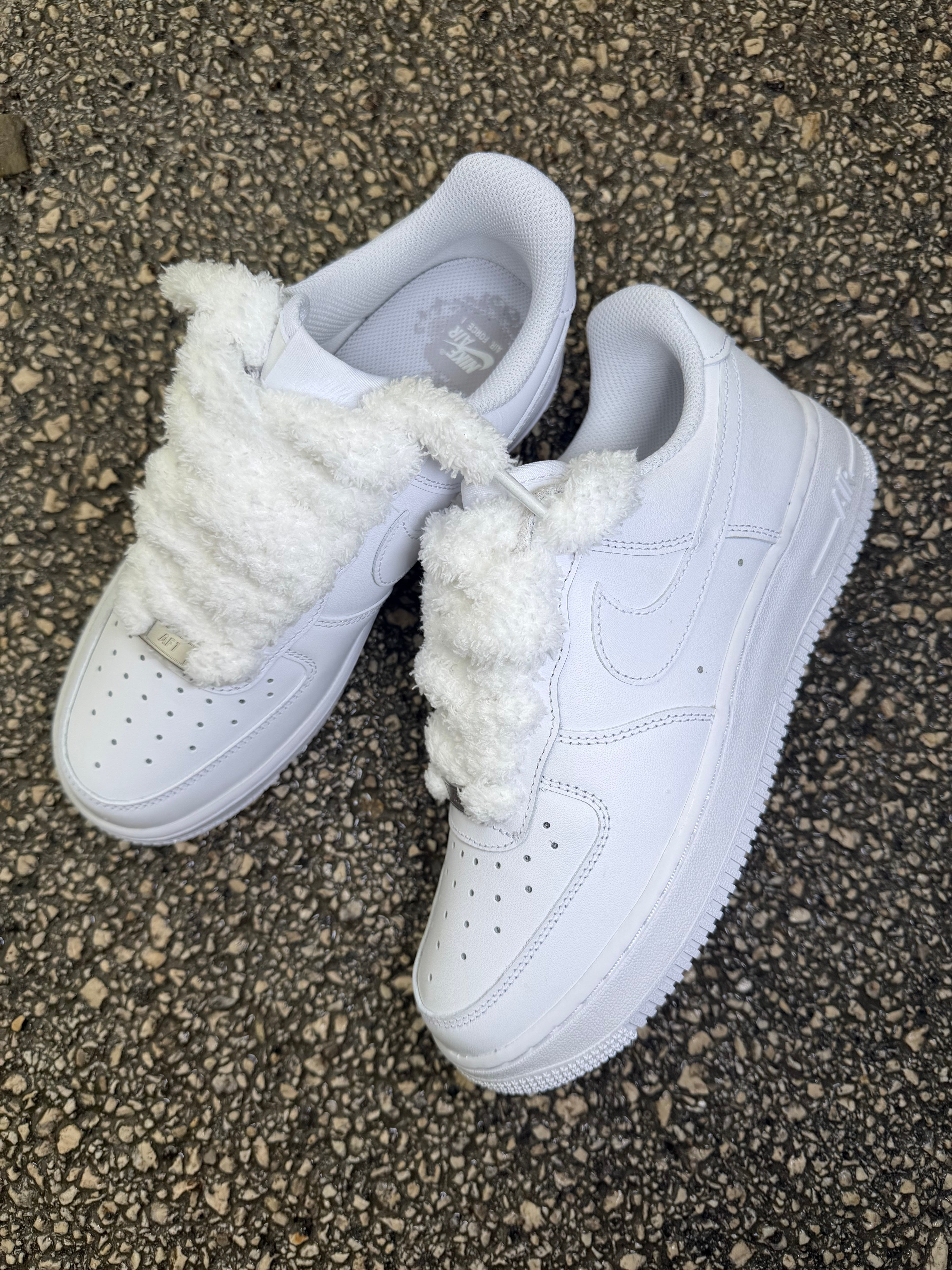 Nike Air Force 1 “White Teddy Laces“