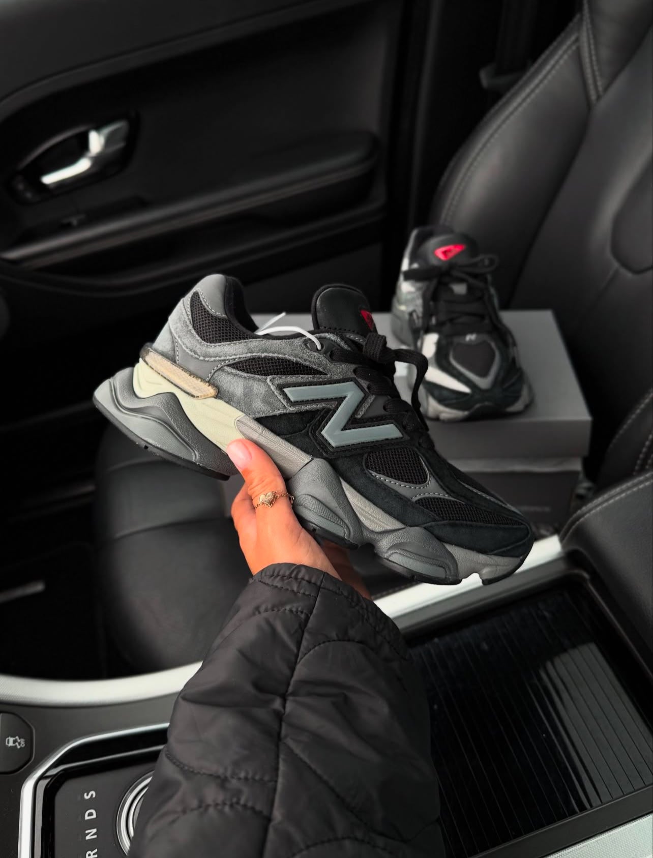 New Balance 9060 Black Castlerock (COD41)