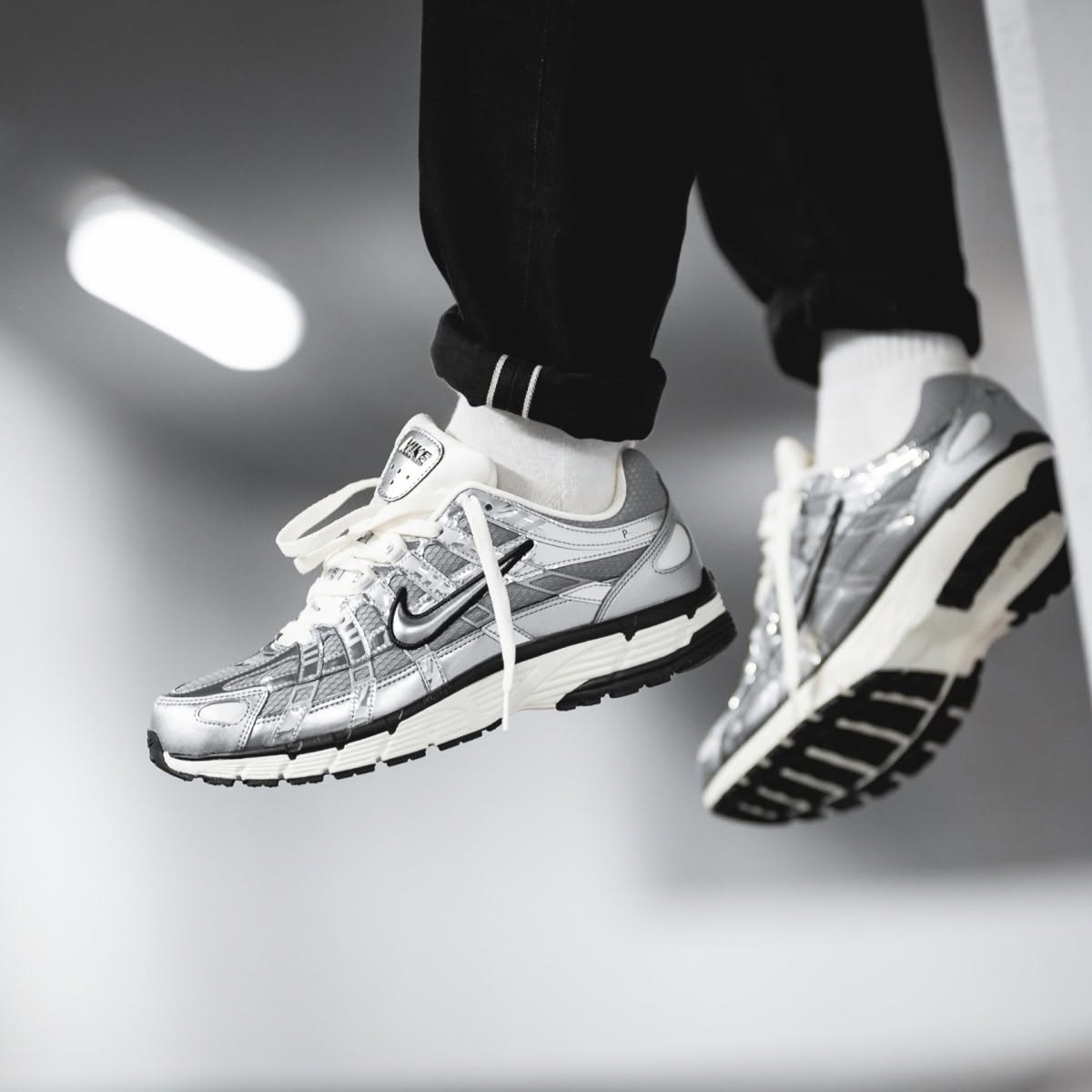 Nike P-6000 Metallic Silver (COD- P5)