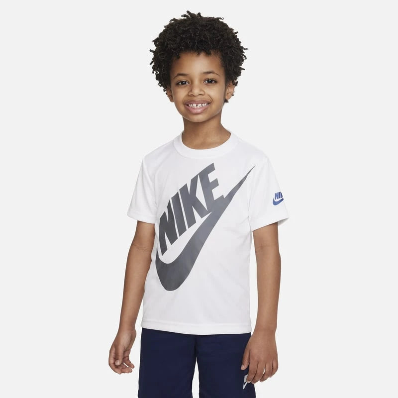 Completo Nike T-shirt e pantaloncino DRI-FIT