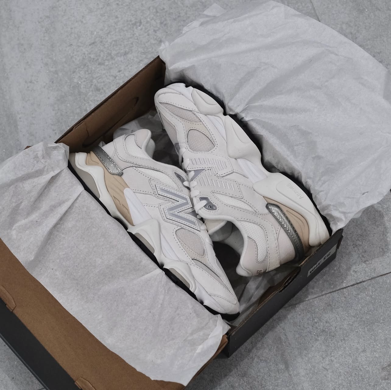 New Balance 9060 Sea Salt UNISEX (COD41B)