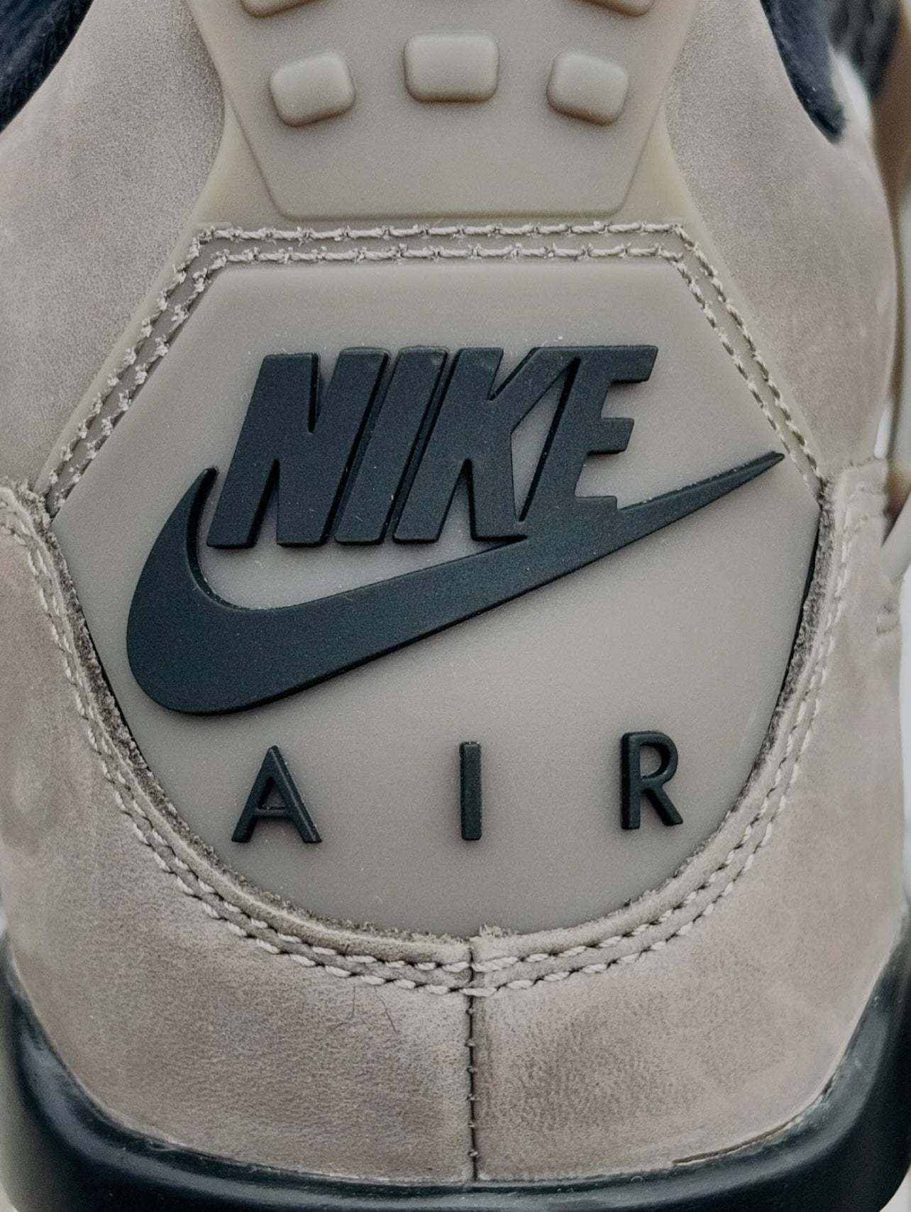 Air Jordan 4 Retro “Cave Stone”