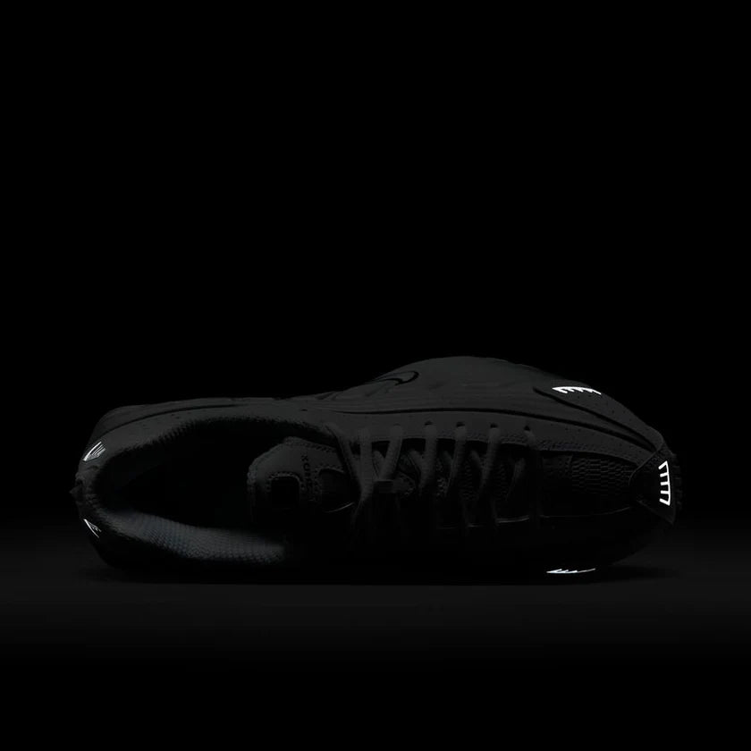 Nike Shox R4 White Metallic Silver Volt (COD45A)