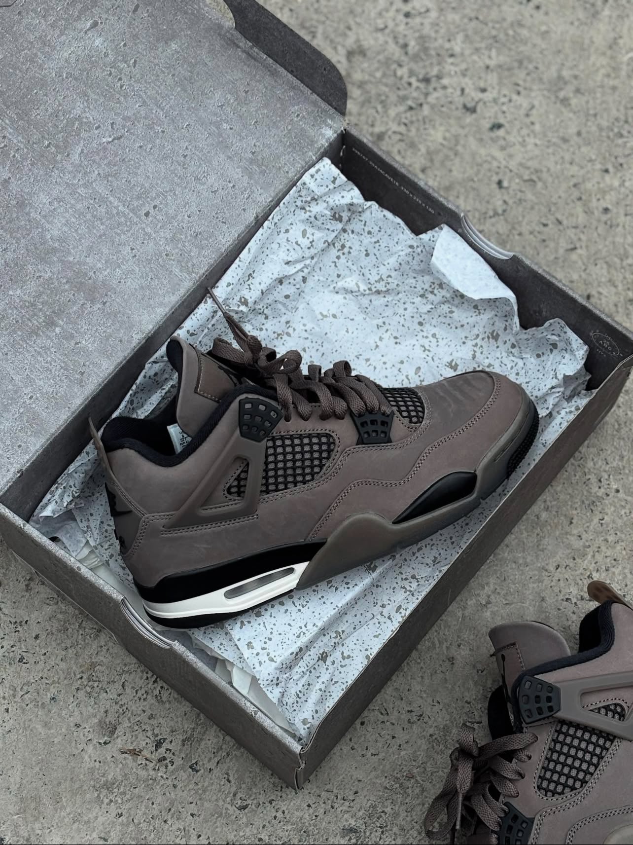 Air Jordan 4 Retro “Cave Stone”