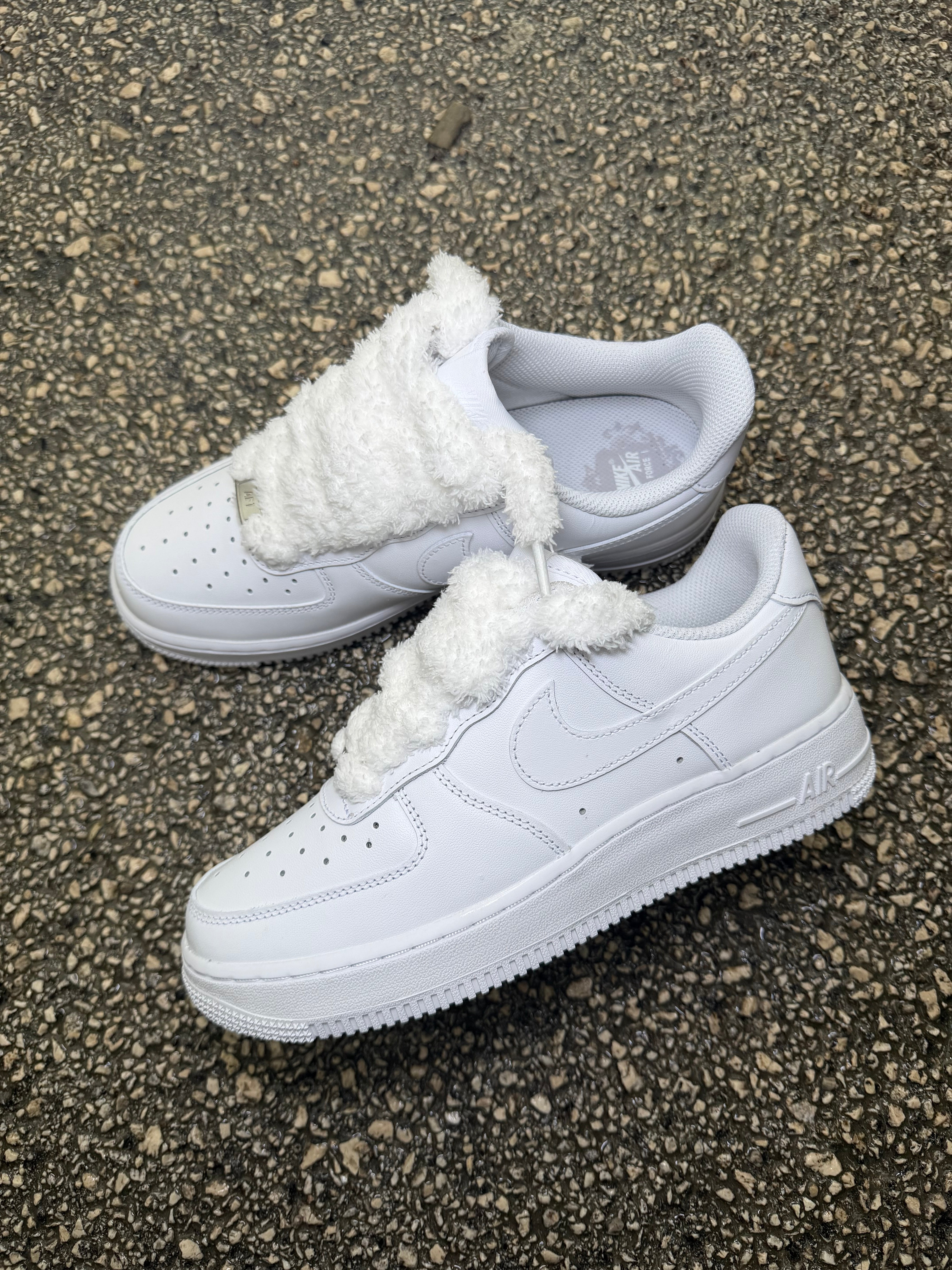 Nike Air Force 1 “White Teddy Laces“
