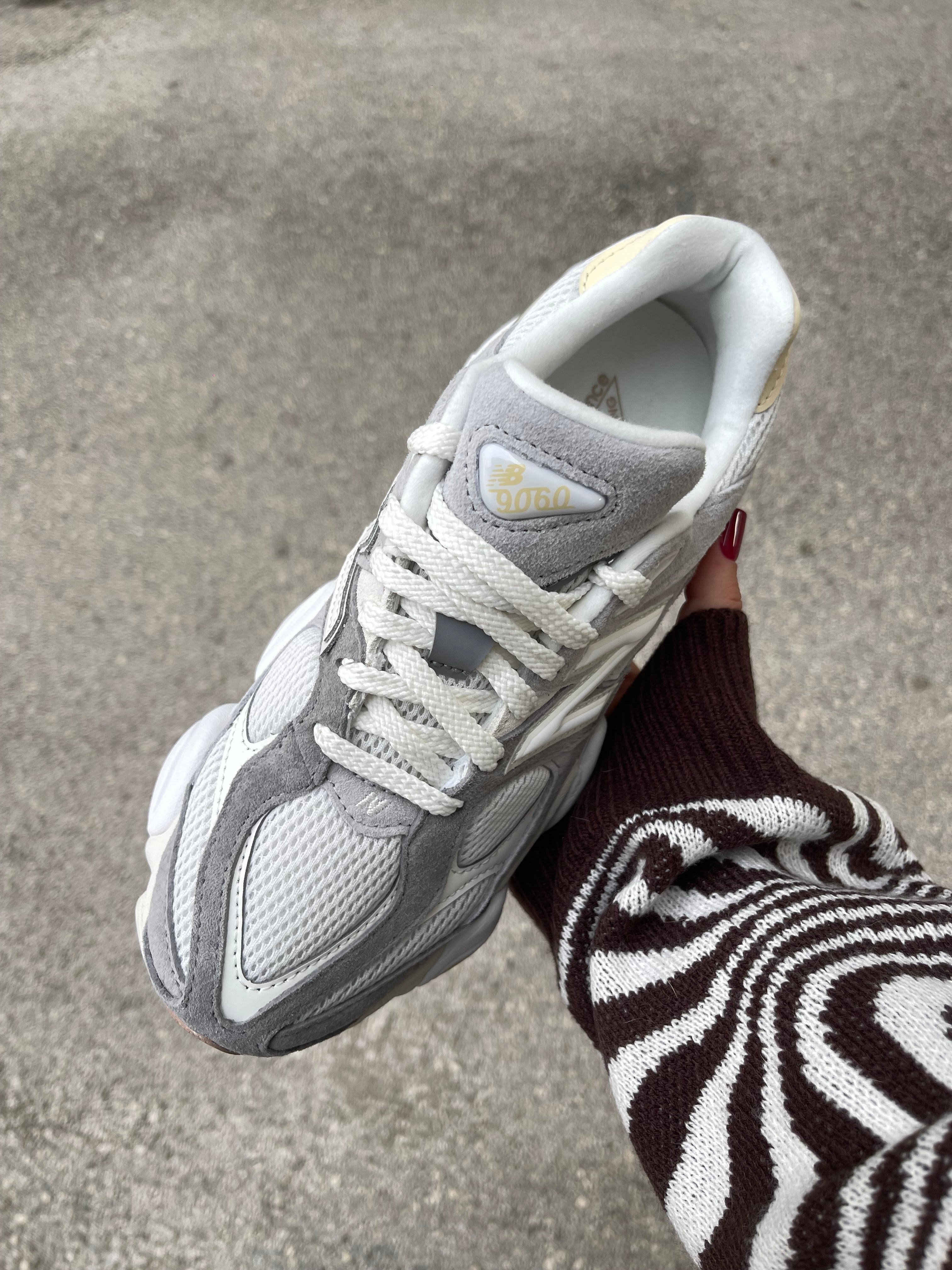 New Balance 9060 Shadow yellow grey (COD46)