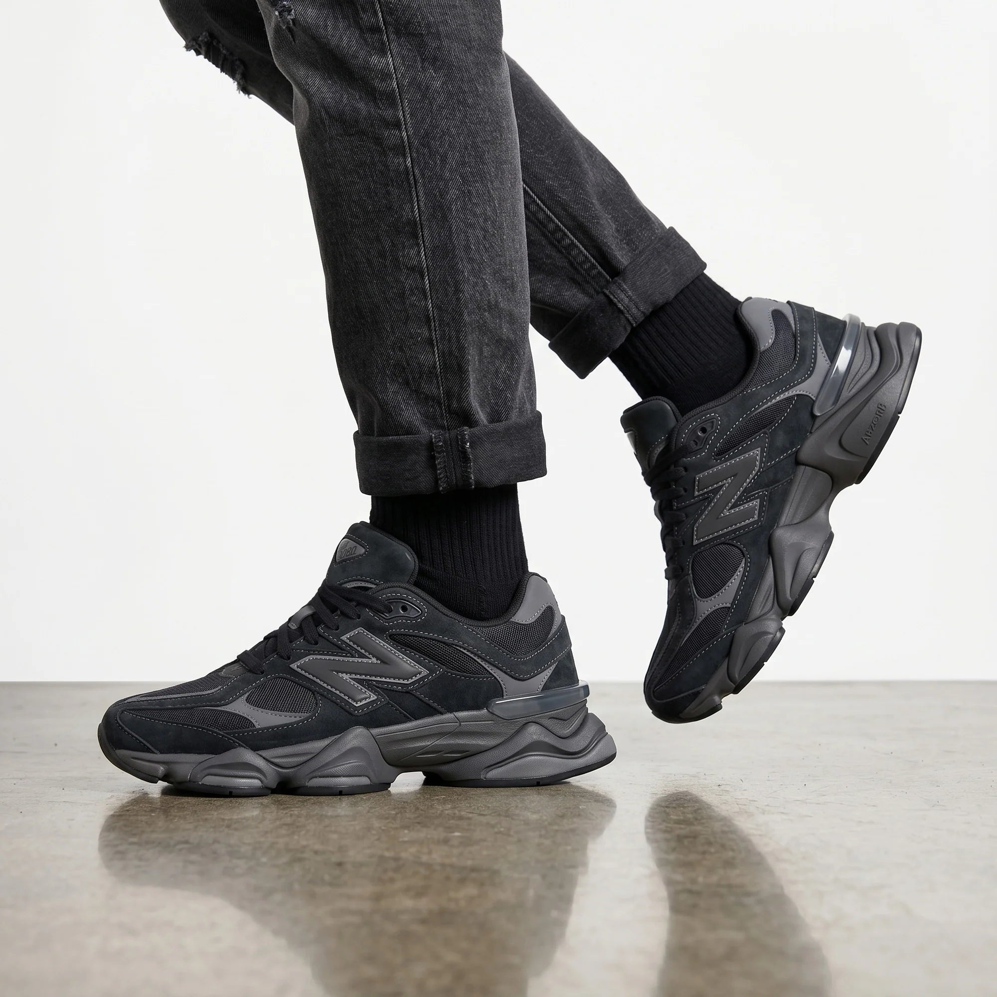 New Balance 9060 “Black Cat II” (COD40F3A)