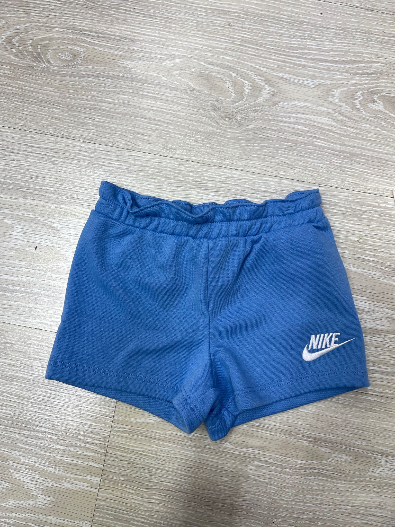 Nike Sportswear Set T-Shirt e Shorts