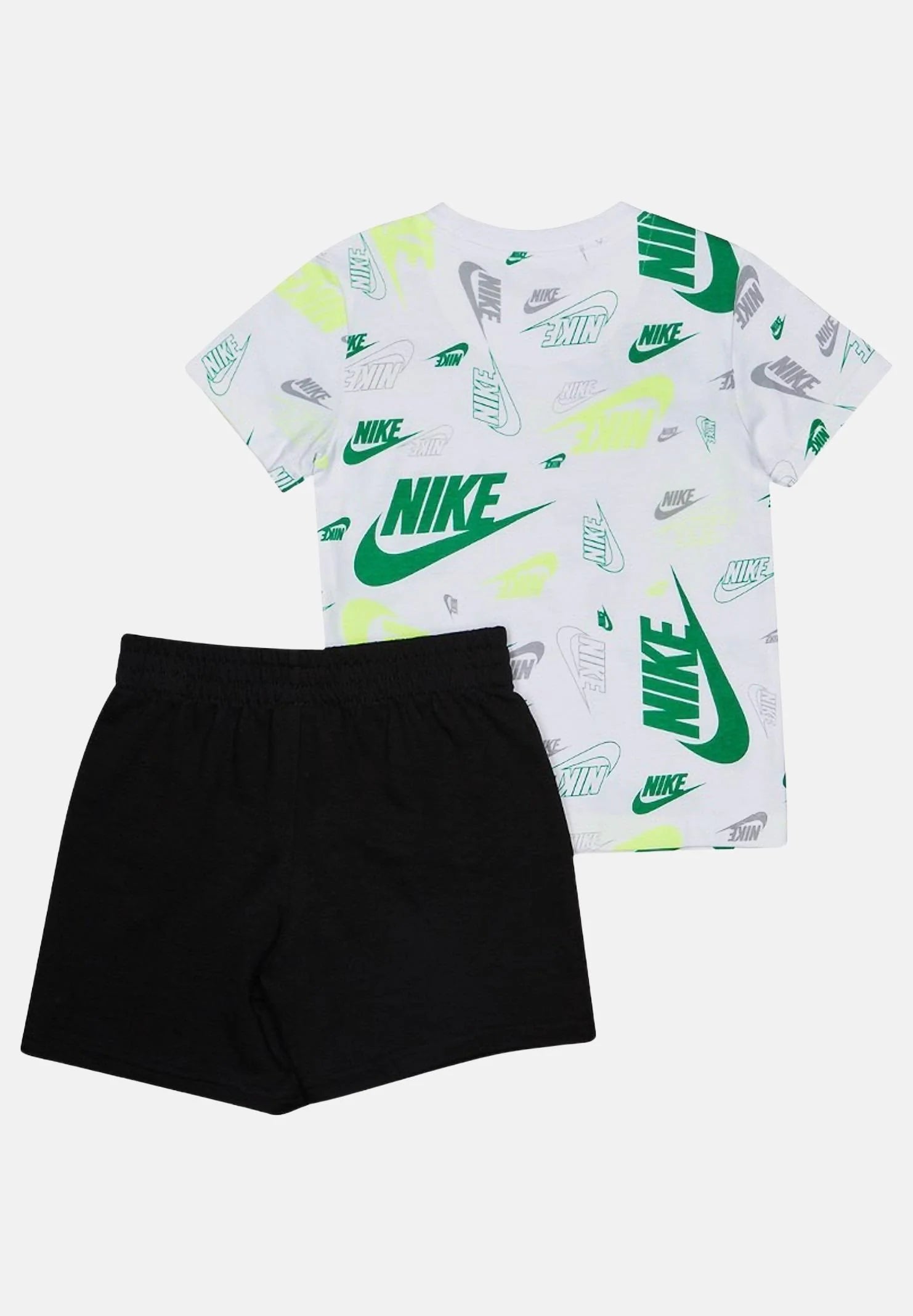 Nike Sportswear Set T-Shirt e Shorts