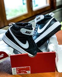NIKE COURT BOROUGH MID 2 (black/white)