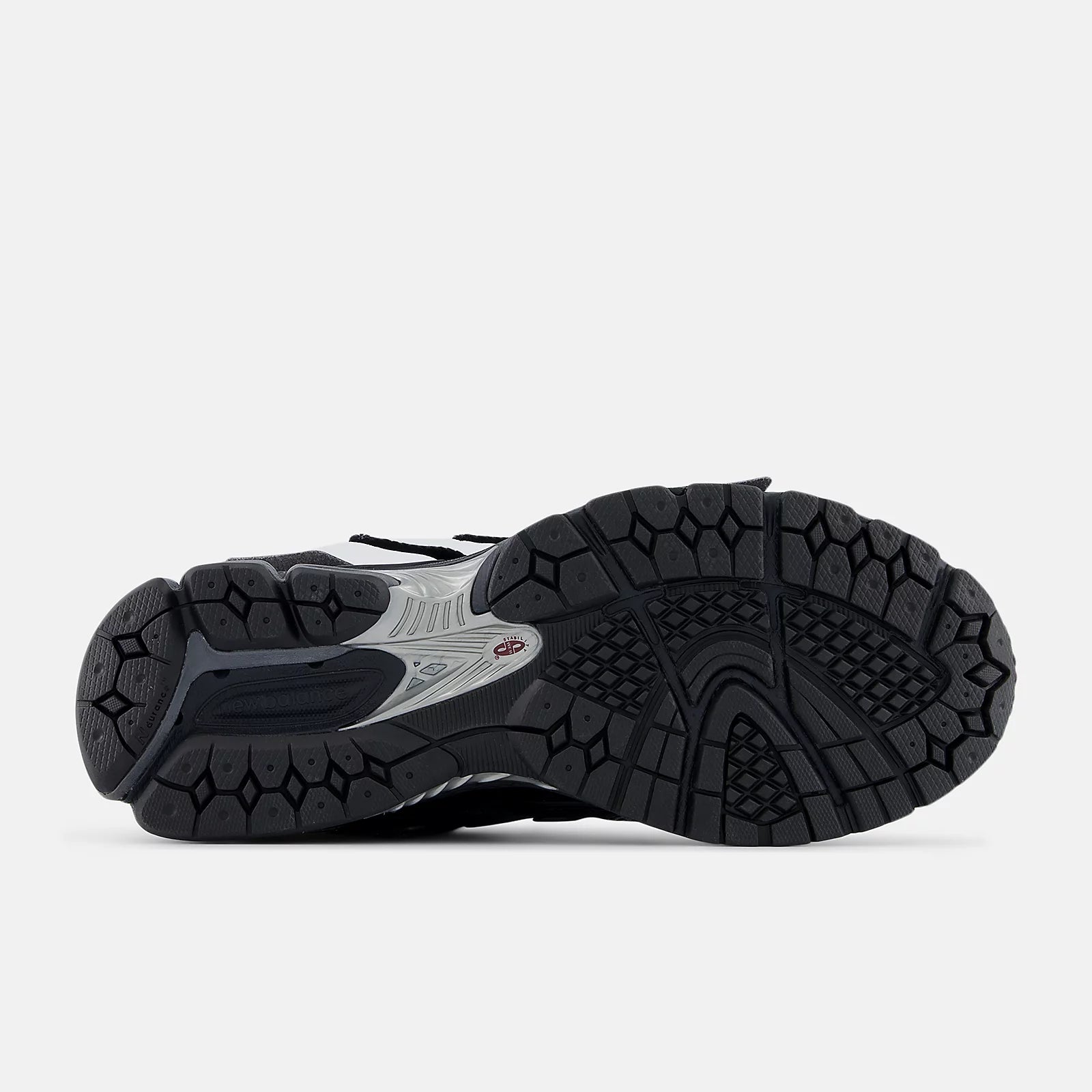 New Balance 1906 Black Phantom \ Metallic Silver