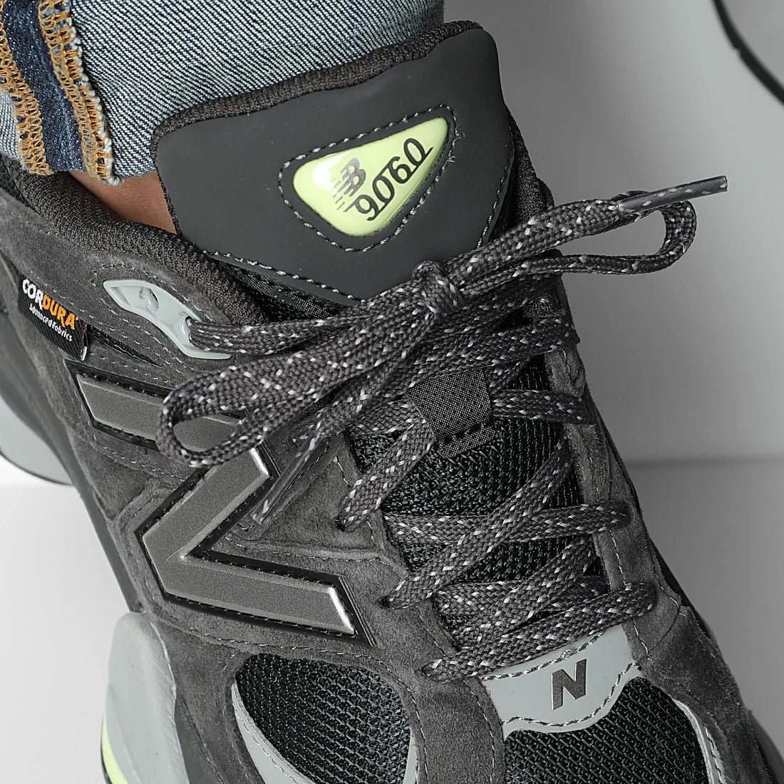 New Balance 9060 Grey Olive (COD48A)