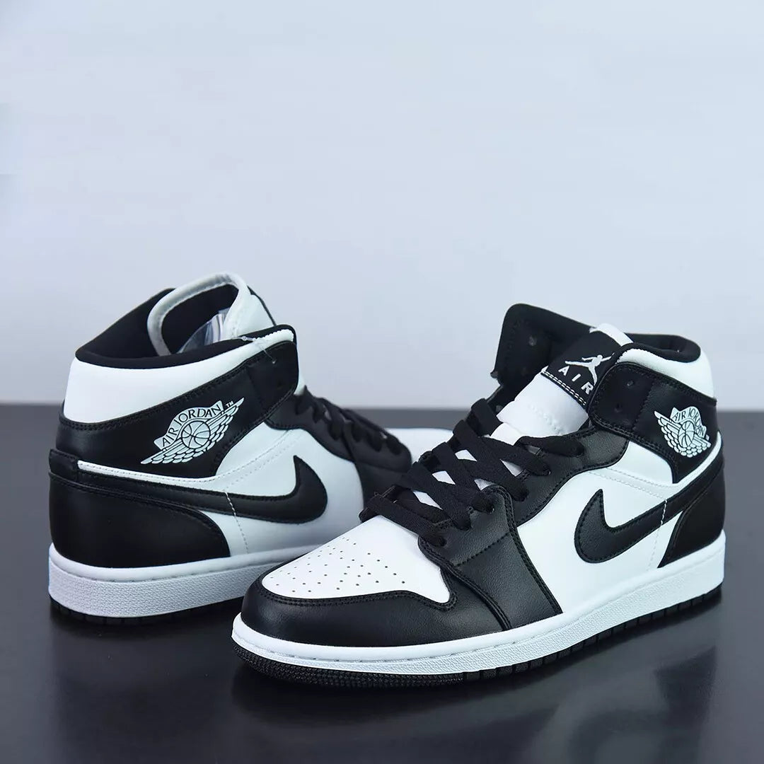 Nike Air Jordan 1 Mid 'Panda'