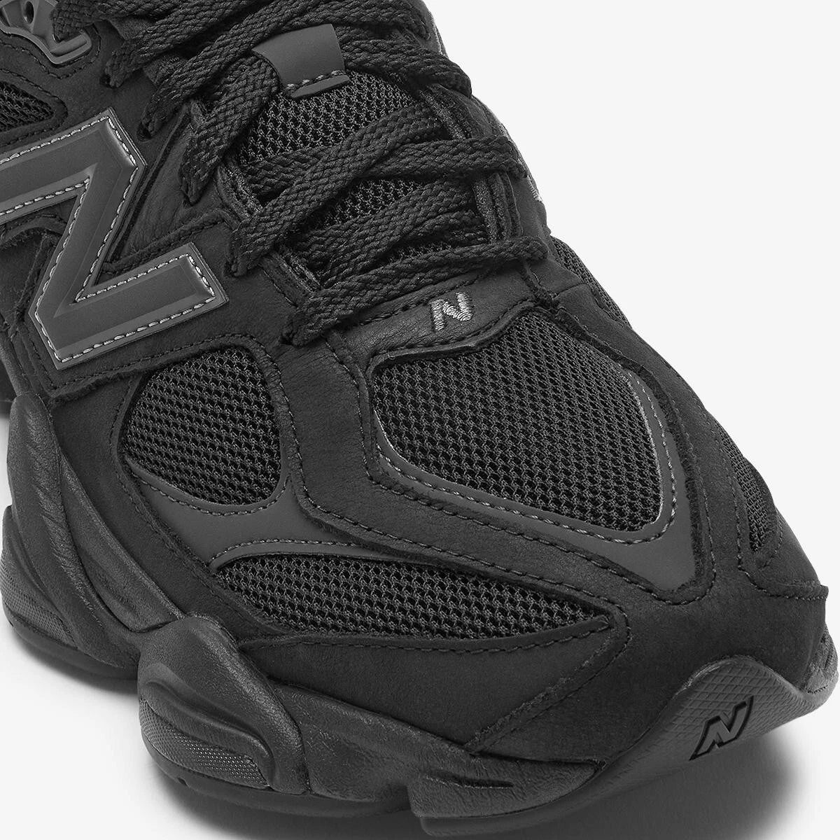 New Balance 9060 “Black Cat”(COD40F2)