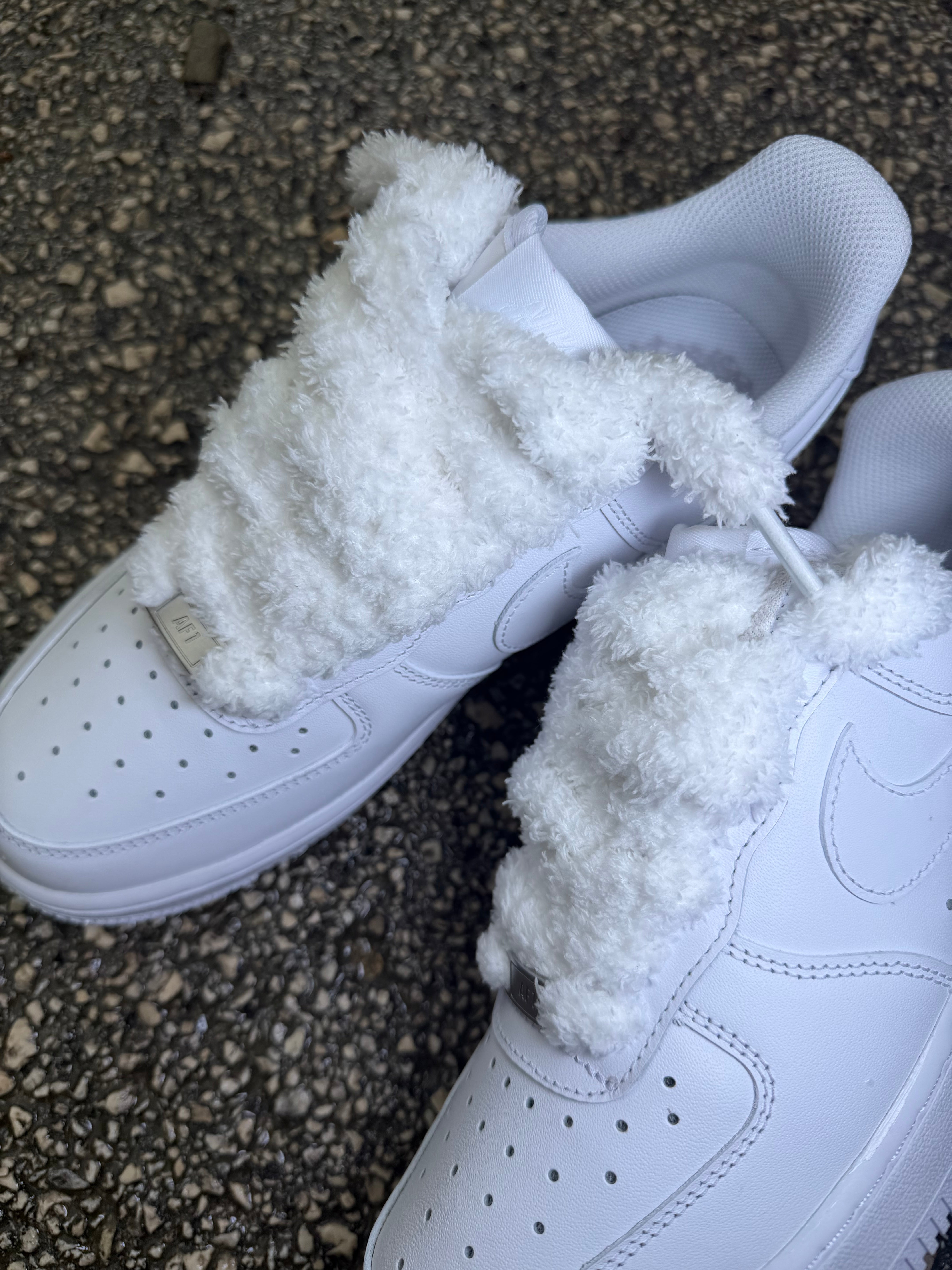 Nike Air Force 1 “White Teddy Laces“