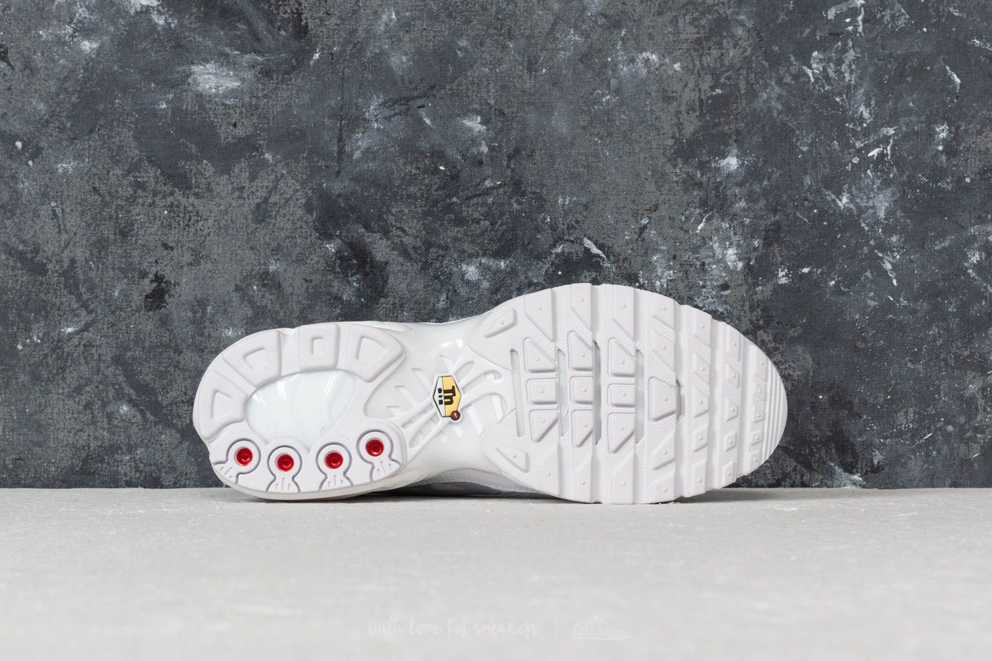 Nike Air Max Plus TN white