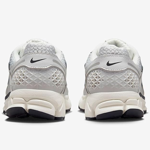 Nike Zoom Vomero 5 (COD-V1)