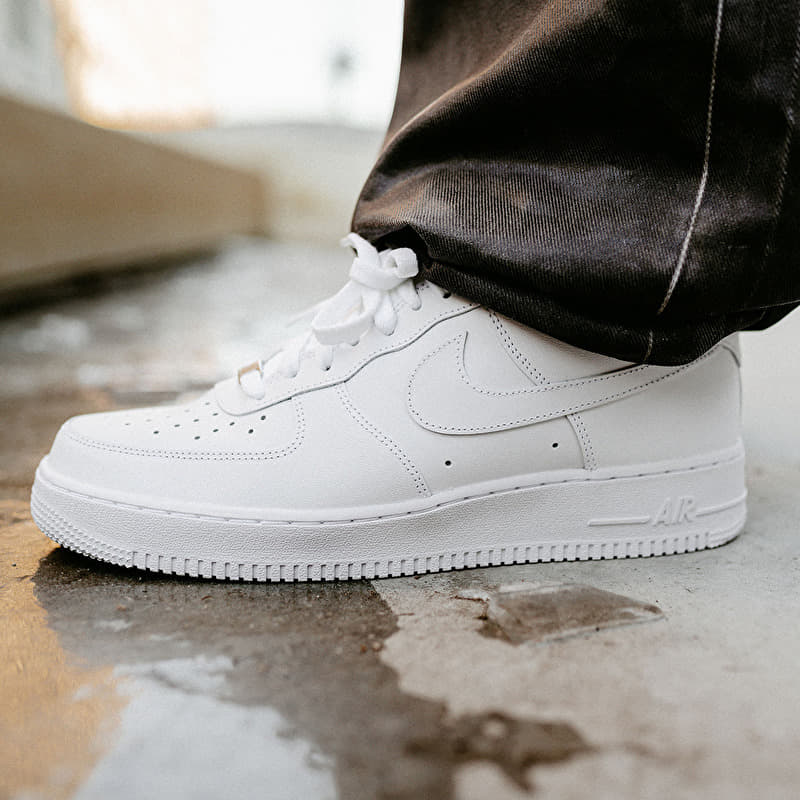 Nike Air Force 1 07' Total White