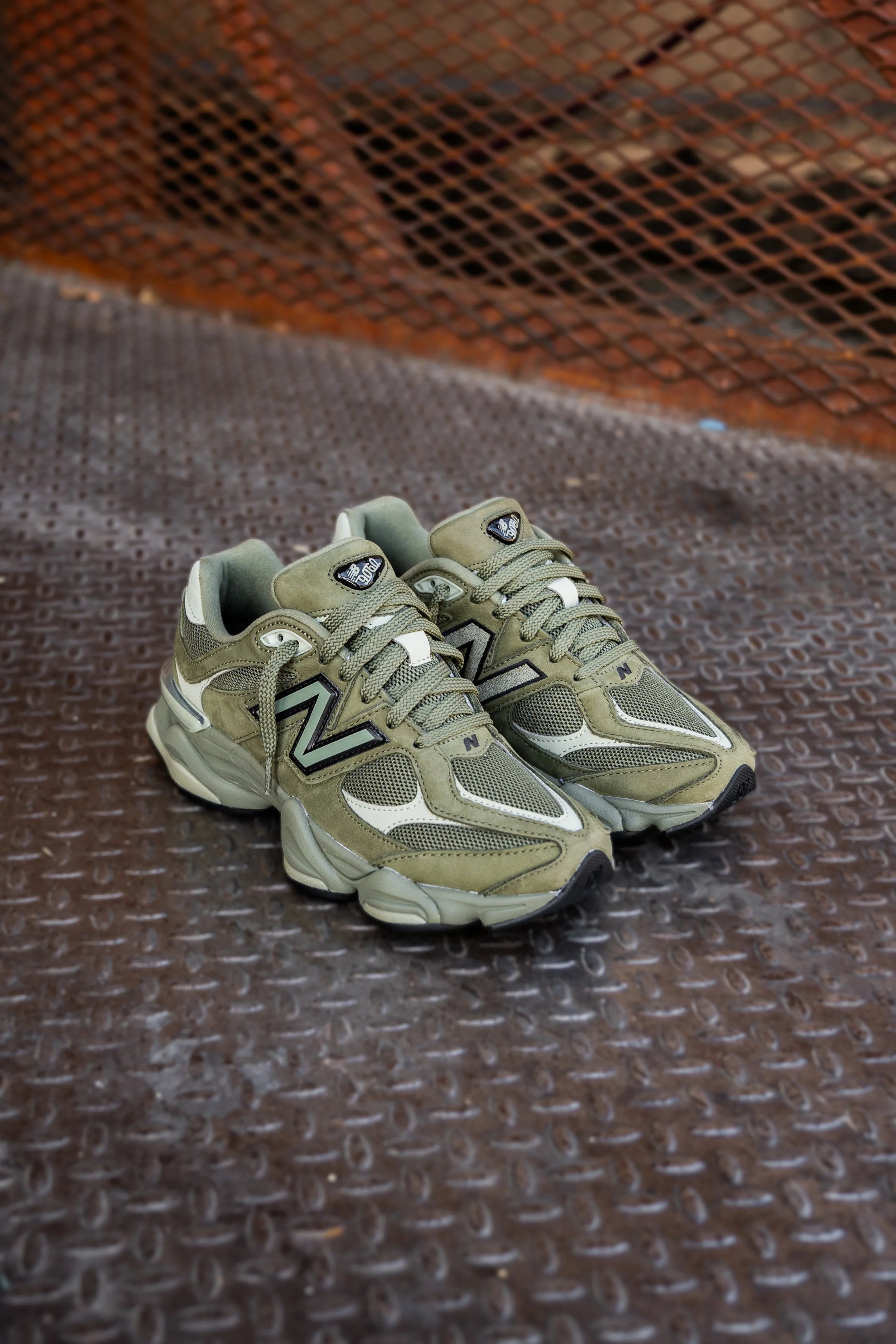 New Balance 9060 Dark Olivine (COD40F)