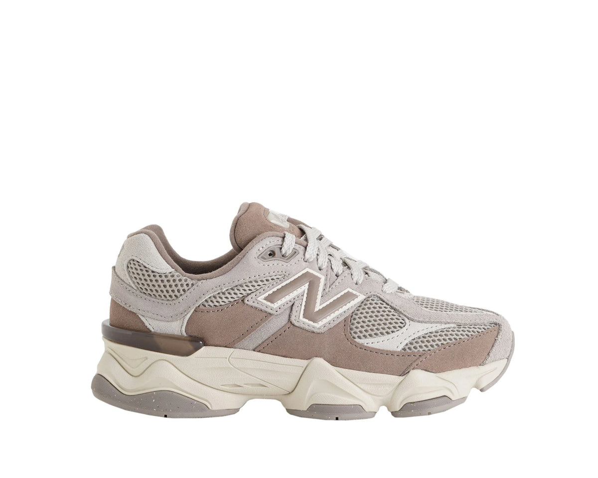 New Balance 9060 Mushroom (COD38G)