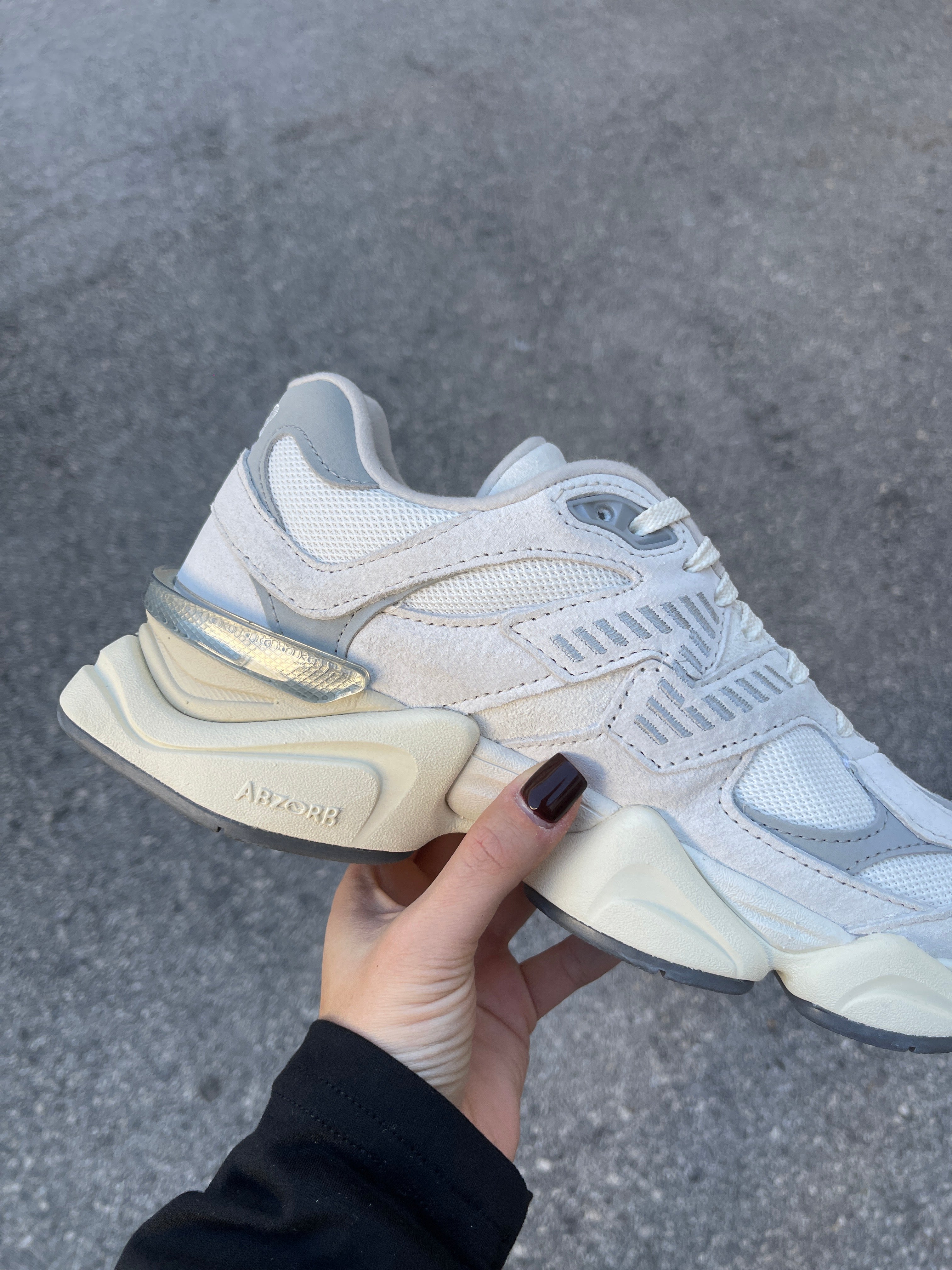 New Balance 9060 Sea Salt white (COD44)