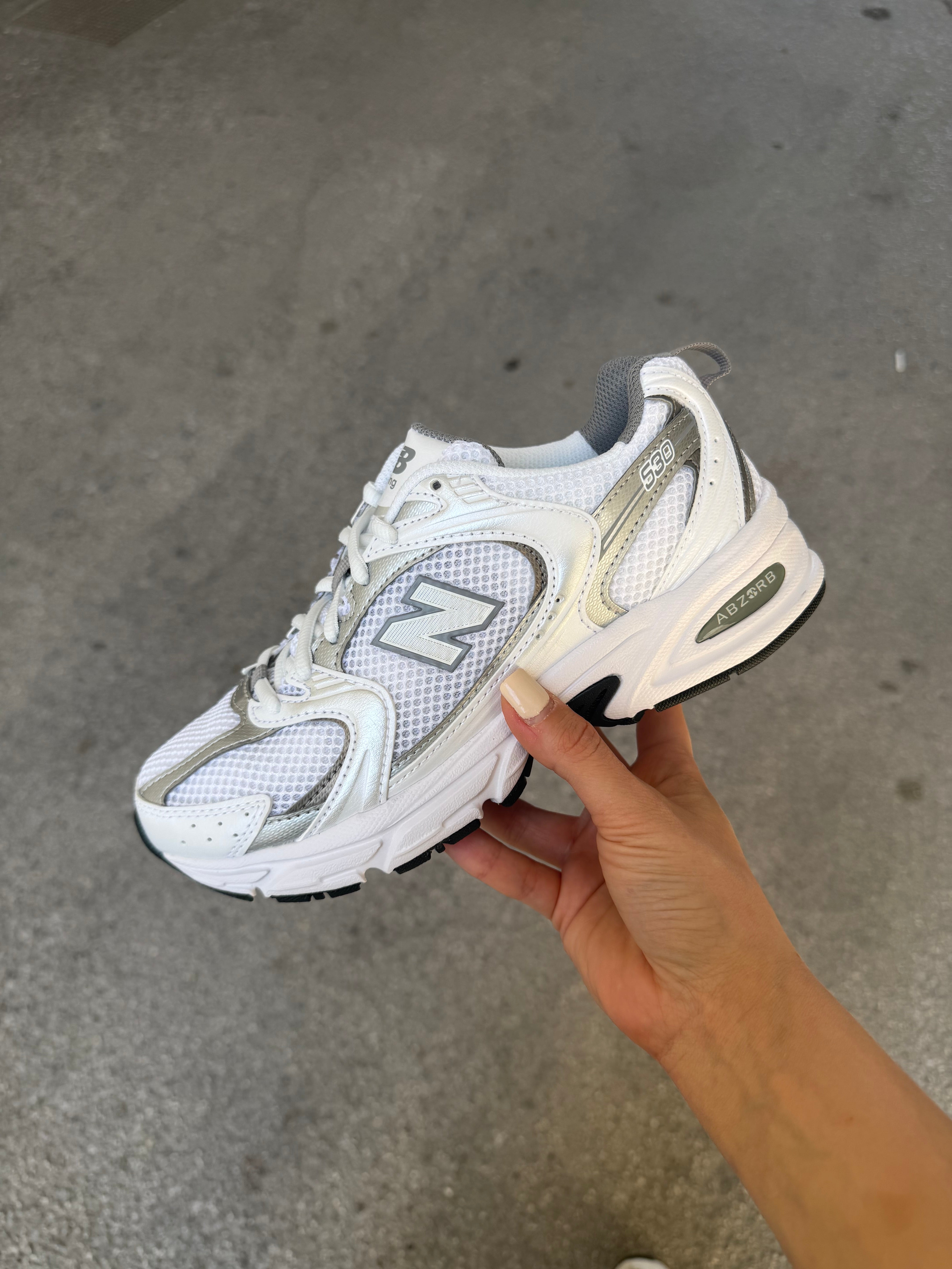 New Balance 530 Unisex ‘WhiteSilverMetallic’ (COD32A)