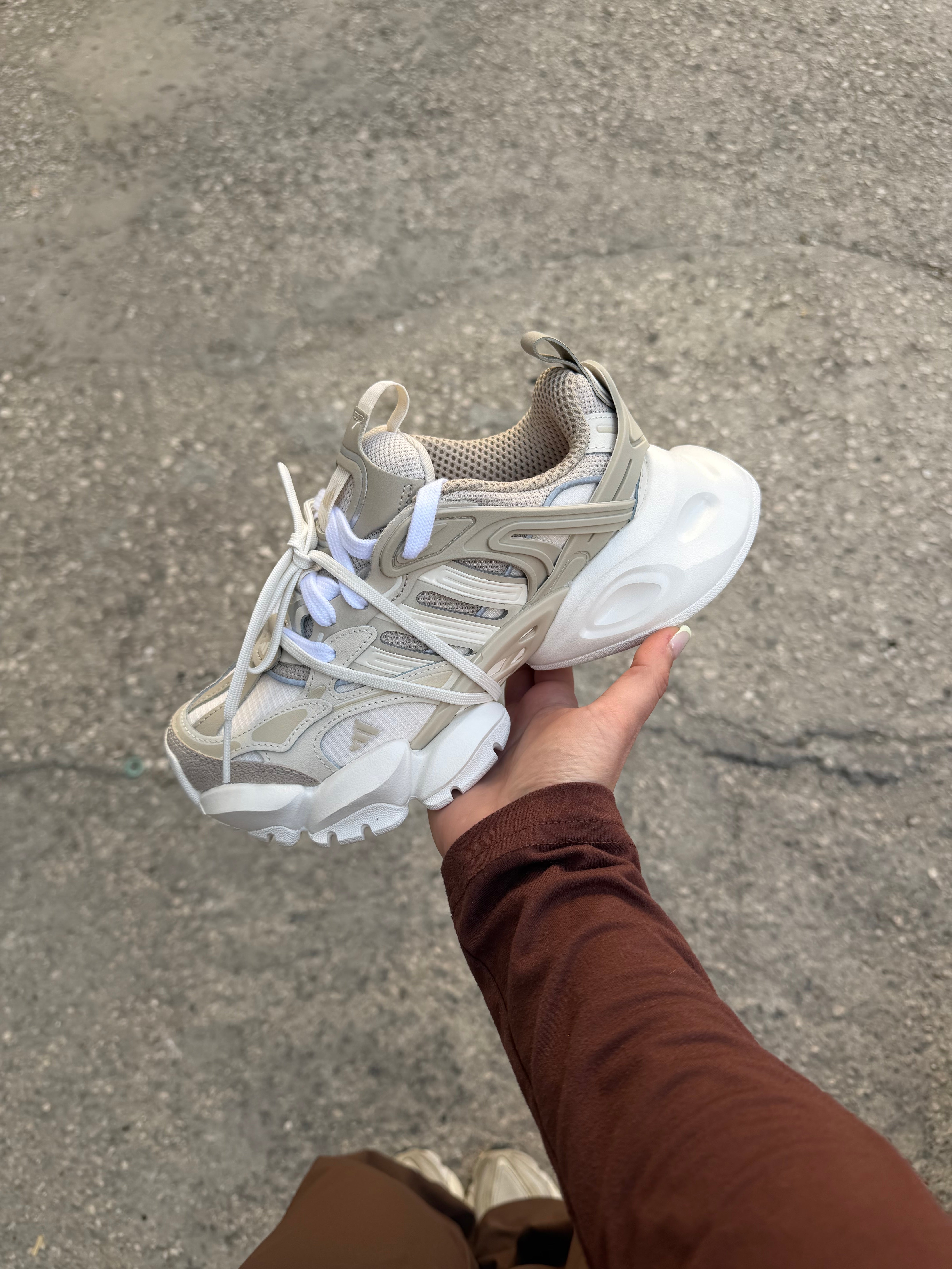 Adidas XLG Runner Deluxe Beige UNISEX (COD42B)