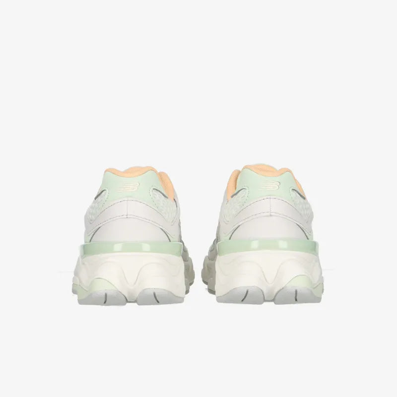 New Balance 9060 Pastello (COD38C)