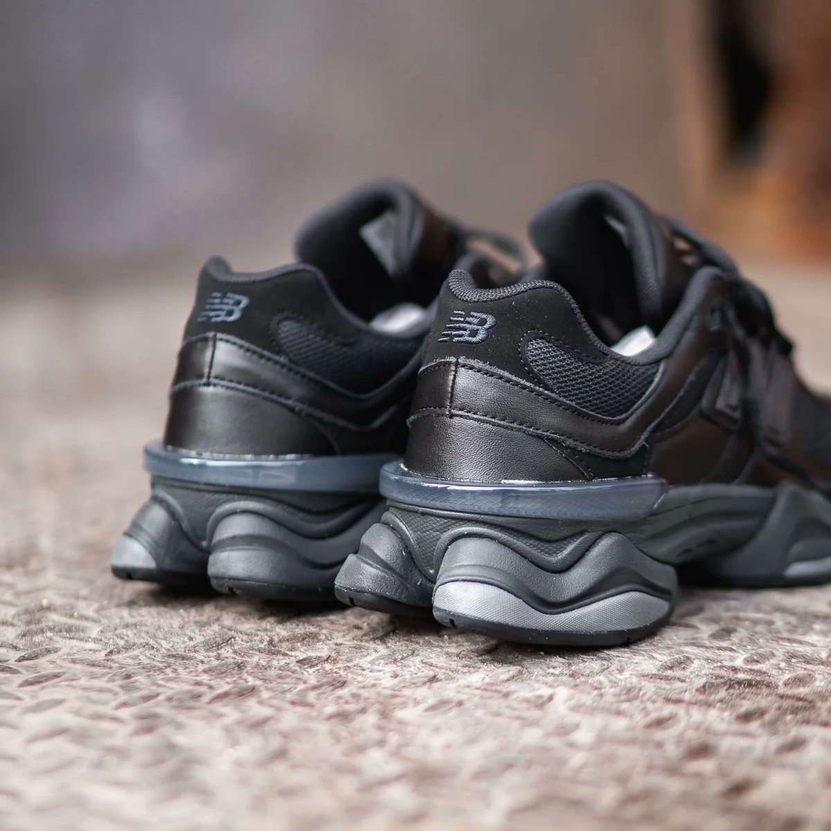 New Balance 9060 Unisex Triple Black (COD40F1)