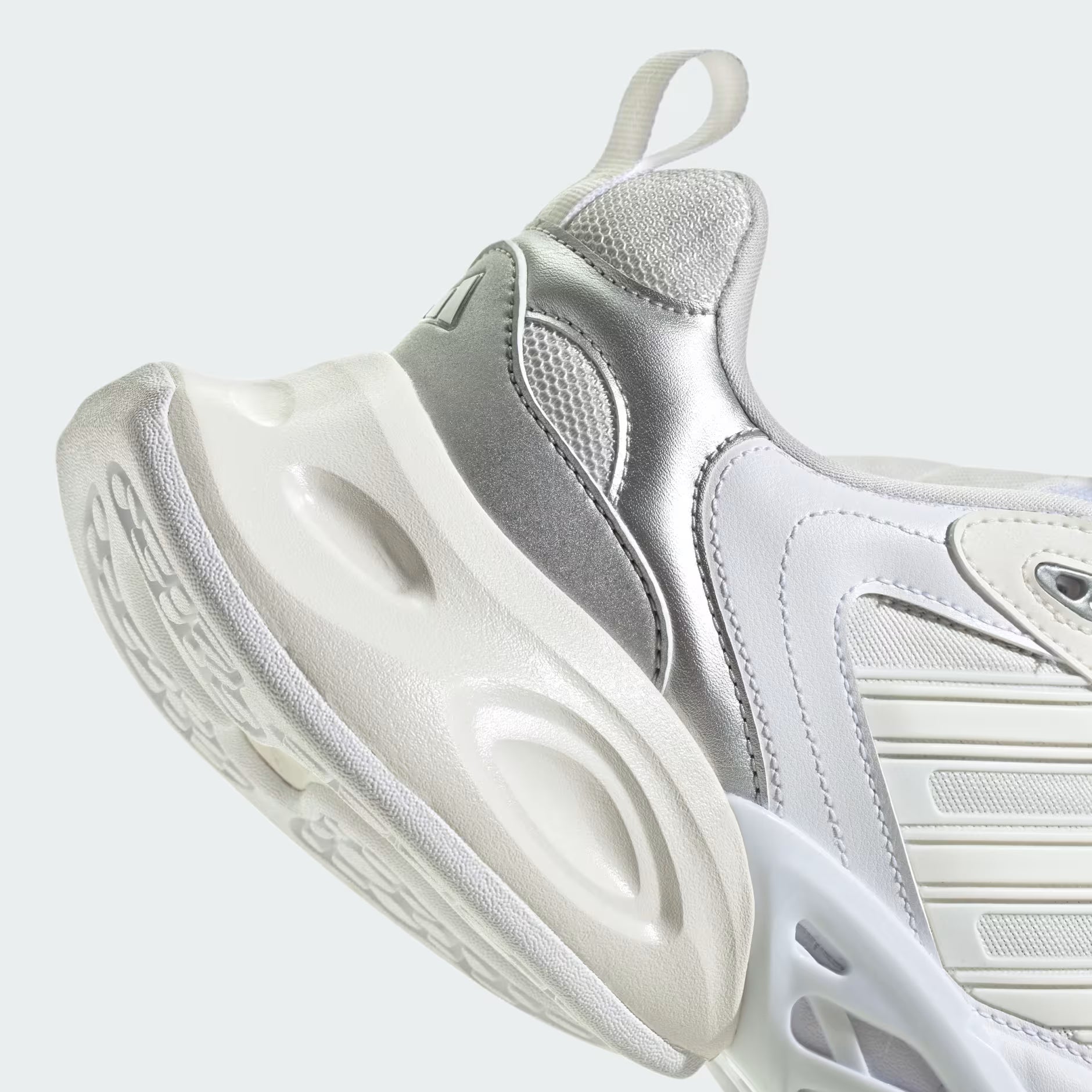 adidas XLG Runner Deluxe White (COD41)