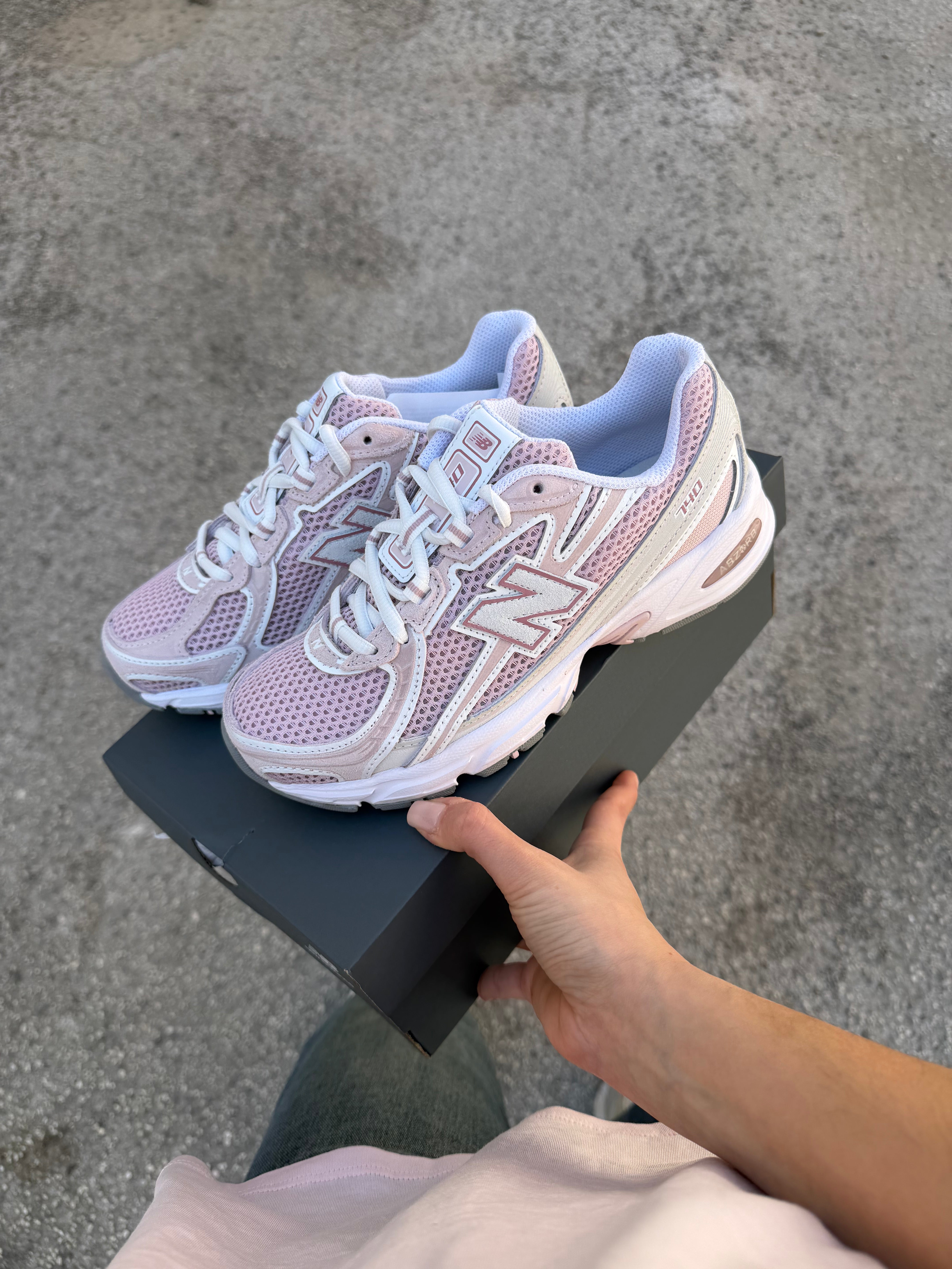 New Balance 740 "Pink Day" (COD37E)