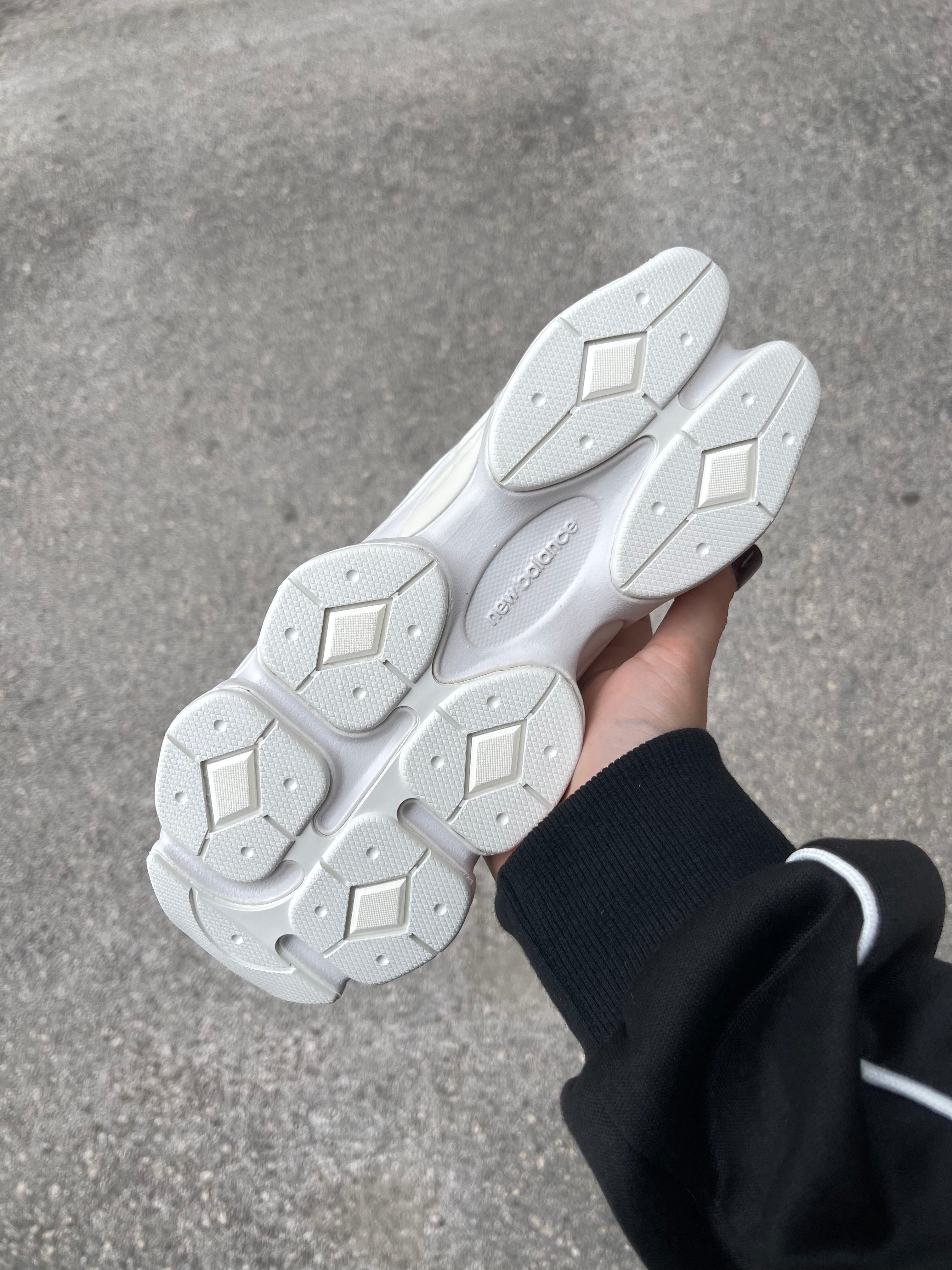 New Balance 9060 White☁️ (COD45A)