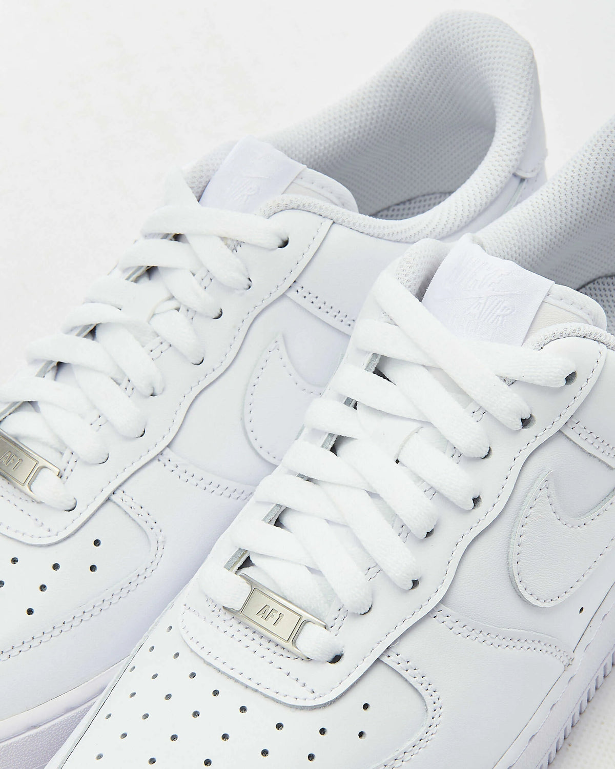 Nike Air Force 1 07' Total White