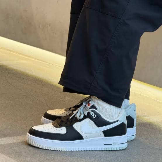 Nike Air Force 1 (COD7A)