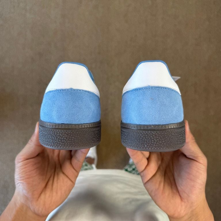 Adidas Spezial in camoscio azzurro