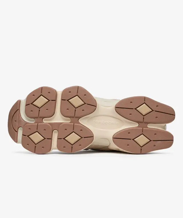 New Balance 9060 Bisque (COD39B)