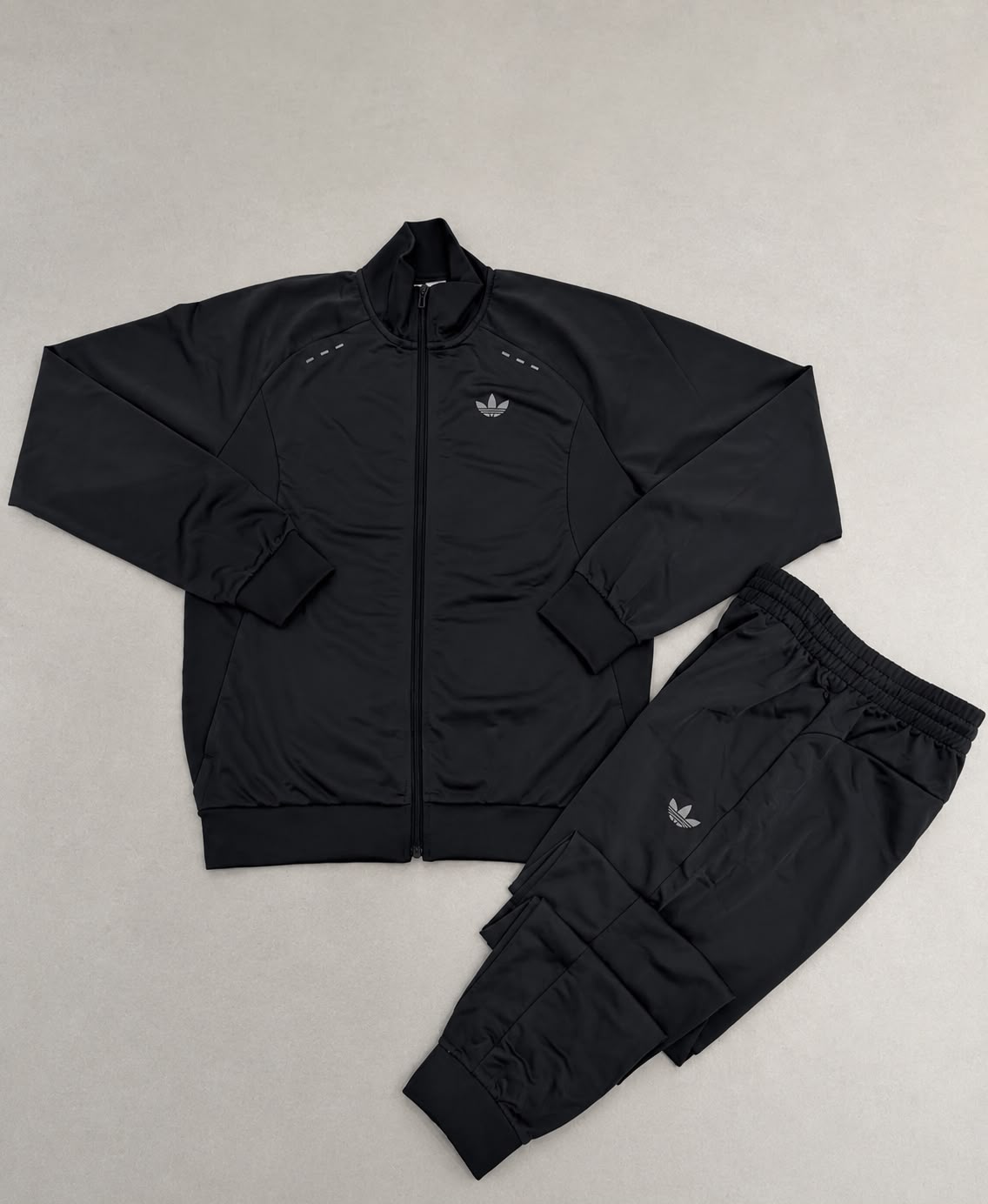 ADIDAS ORIGINALS tuta completa TECH