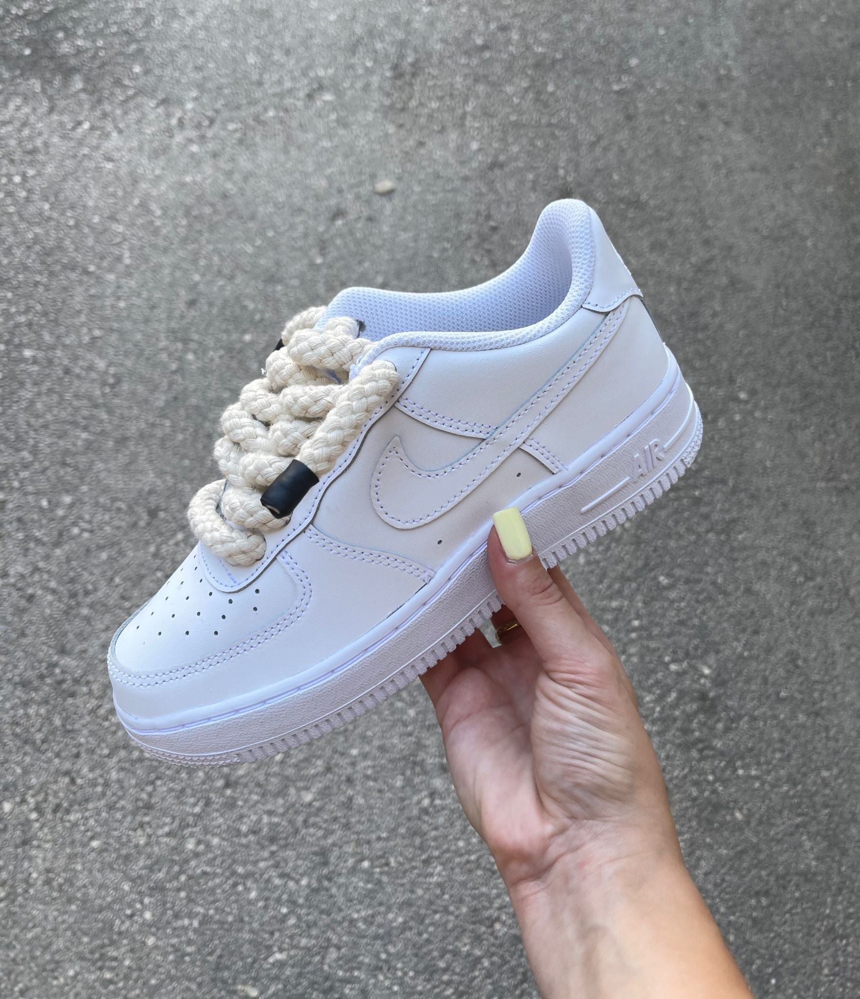 Nike Air Force 1 “Rope Laces” con corda beige