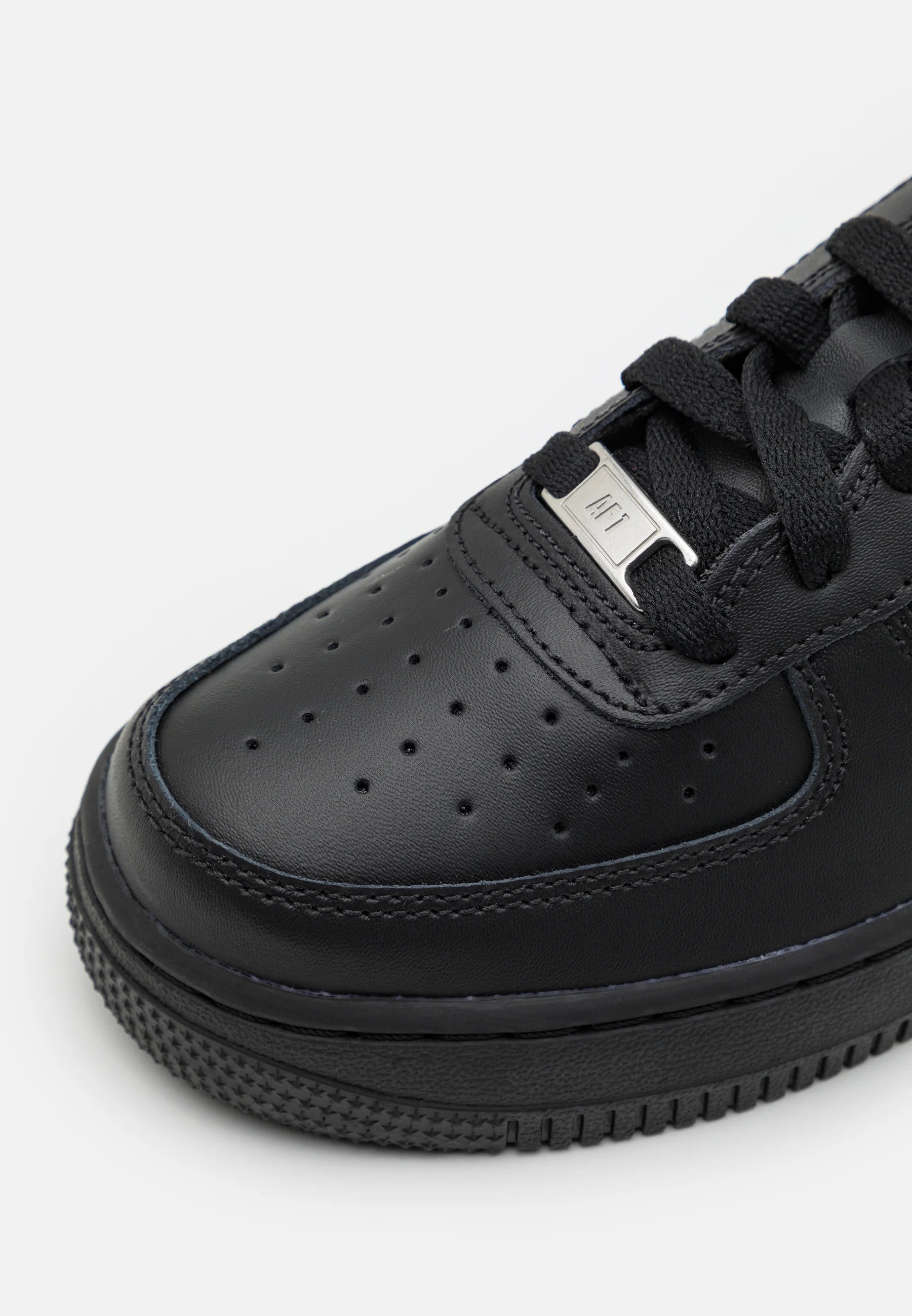 Nike Air Force 1 '07 total black (COD14A)