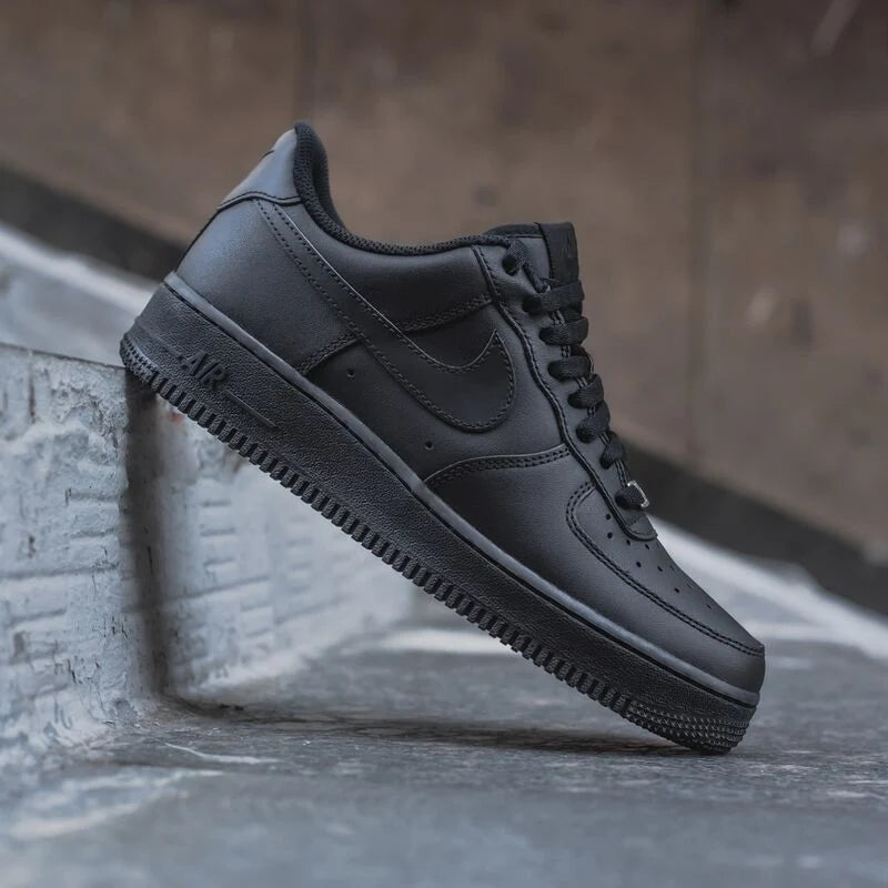 Nike Air Force 1 07' Black (COD14A)