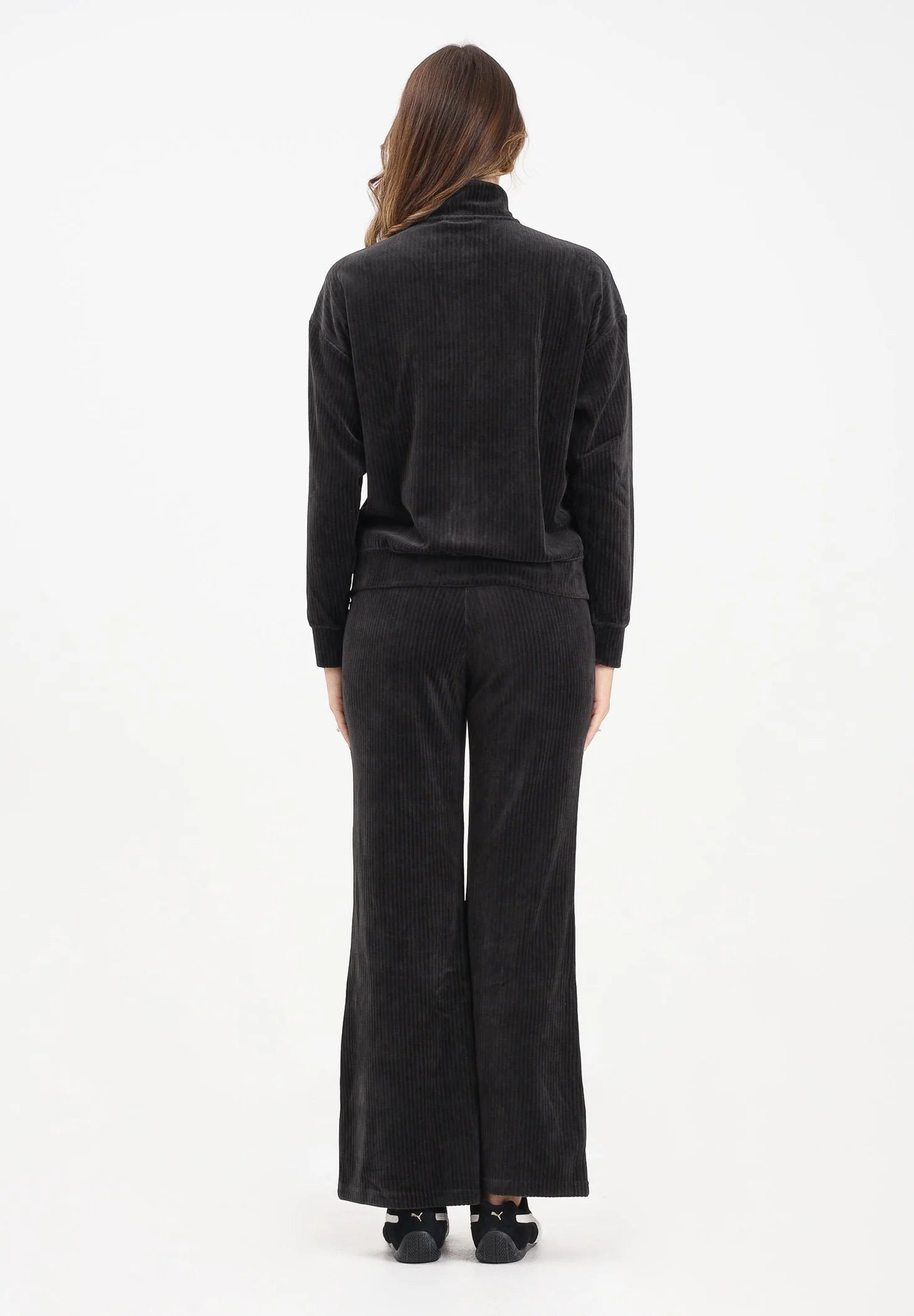 PUMA Tuta sportiva nera da donna realizzata in velluto a costine