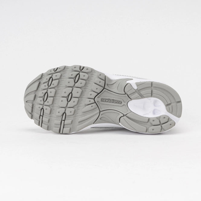 New Balance 740  White/ Silver Metallic (COD80)